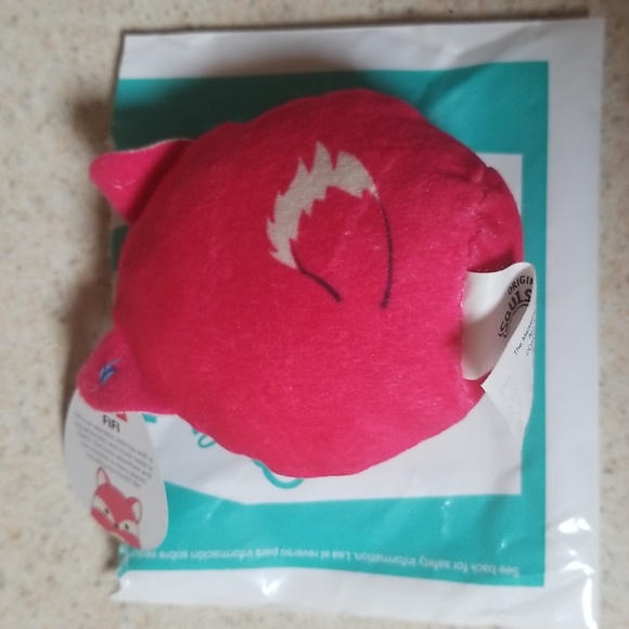 Squishmallows Fifi (McDonald's 2023 Exclusive) - Picture 3 of 6